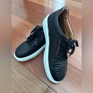 Mint Bruno Magli Black Leather Men's Sneakers Freeman Model Size 9M